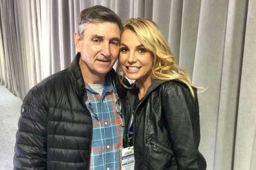 бритни спирс покрасила волосы старшего сына в яркий цвет